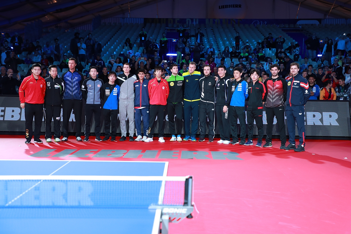 Doinb重返赛场，出色防守首场状态出色，瑞士队观众沸腾！(职业选手doinb)体育