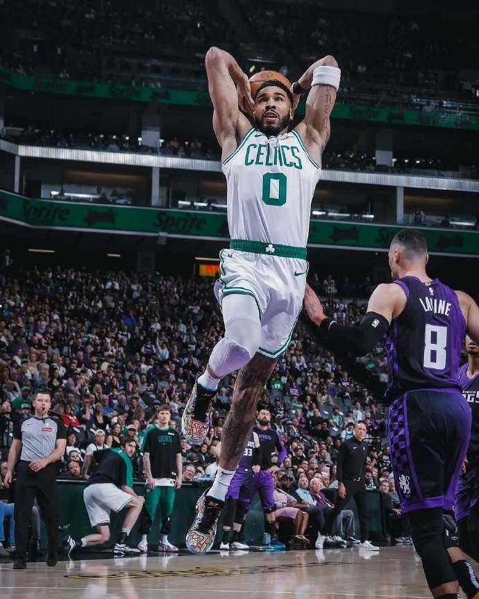 塔图姆关键节点出色防守，巴塞罗那带队取胜！的简单介绍官网